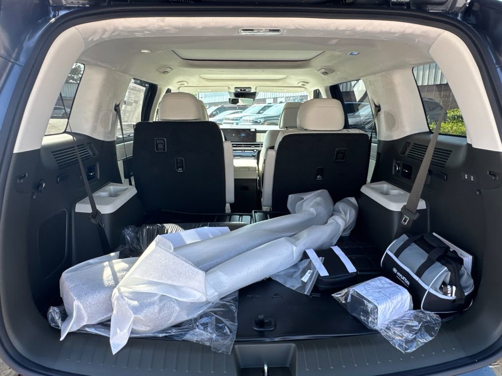 New 2025 Hyundai Santa Fe Calligraphy image 13