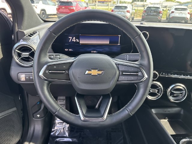 Certified 2025 Chevrolet Blazer EV LT AWD/4WD image 33