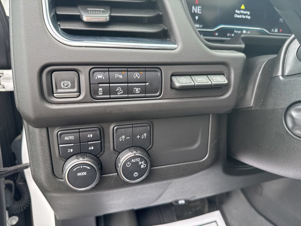 Used 2023 Chevrolet Tahoe High Country AWD/4WD image 23