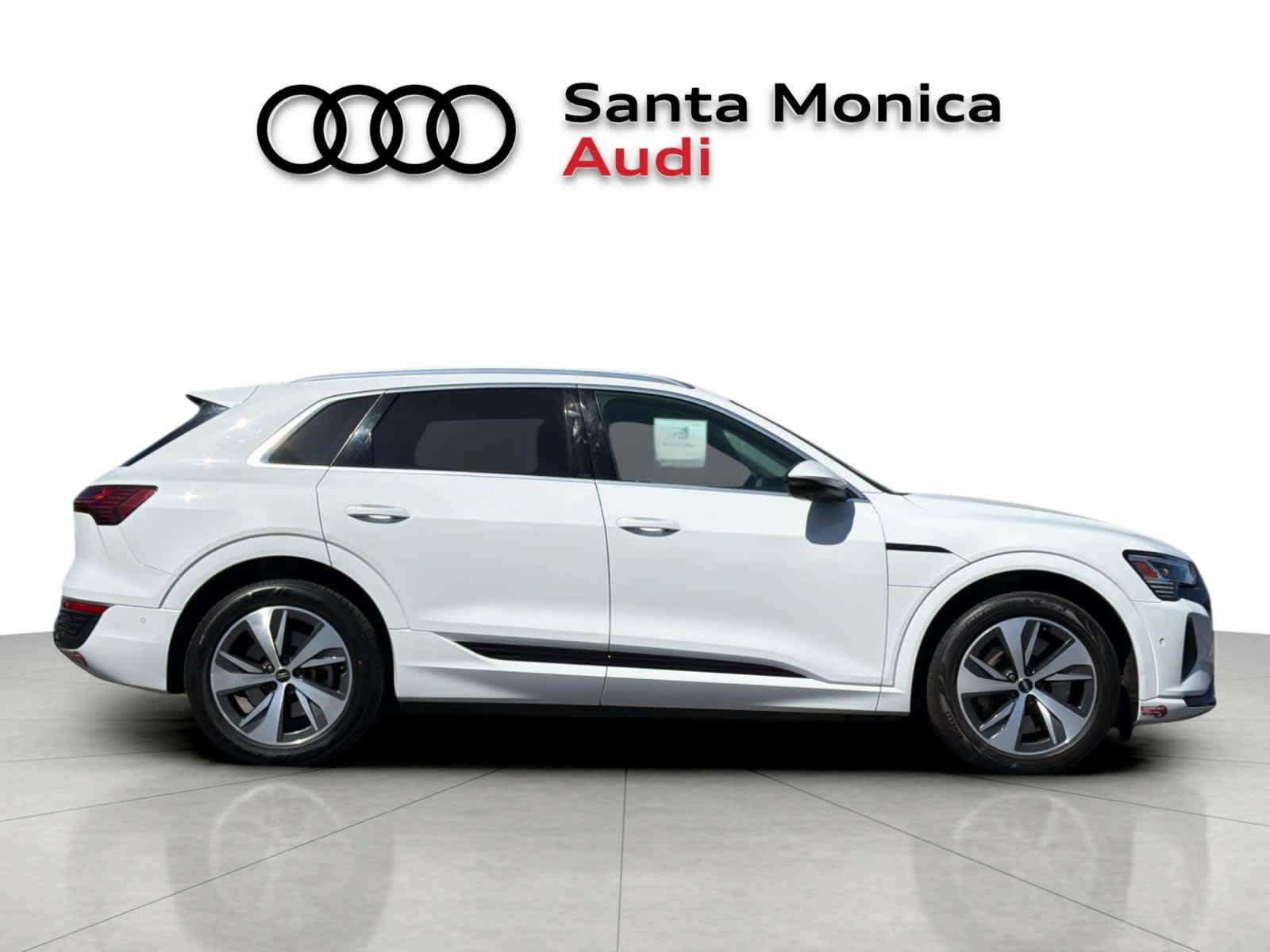 Used 2024 Audi Q8 e-tron Premium Plus w/ Premium Plus Package AWD/4WD image 8