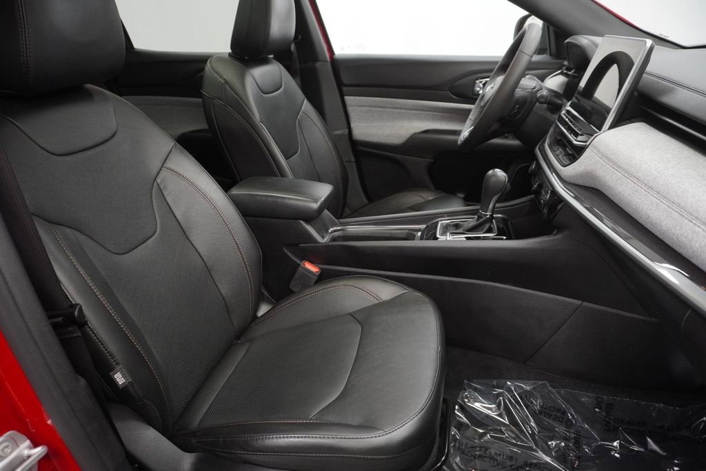 Used 2023 Jeep Compass Latitude w/ Sun and Sound Group AWD/4WD image 47