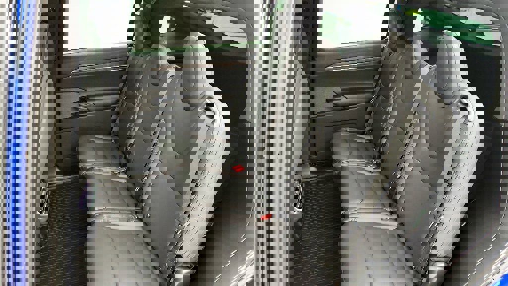 Used 2024 Tesla Model X image 27