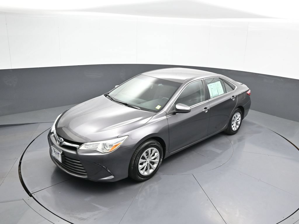 Used 2016 Toyota Camry LE FWD image 33
