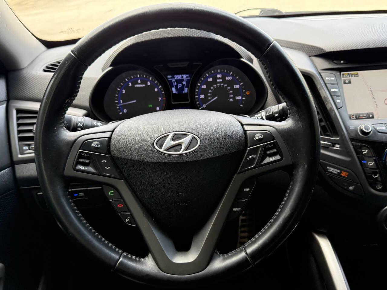 Used 2014 Hyundai Veloster Turbo image 32