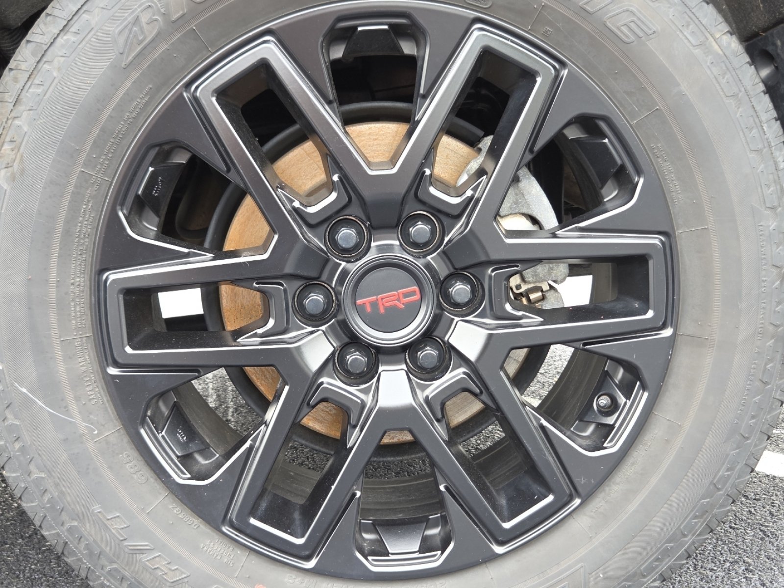 Used 2024 Toyota Sequoia SR5 w/ SR5 Premium Package AWD/4WD image 17
