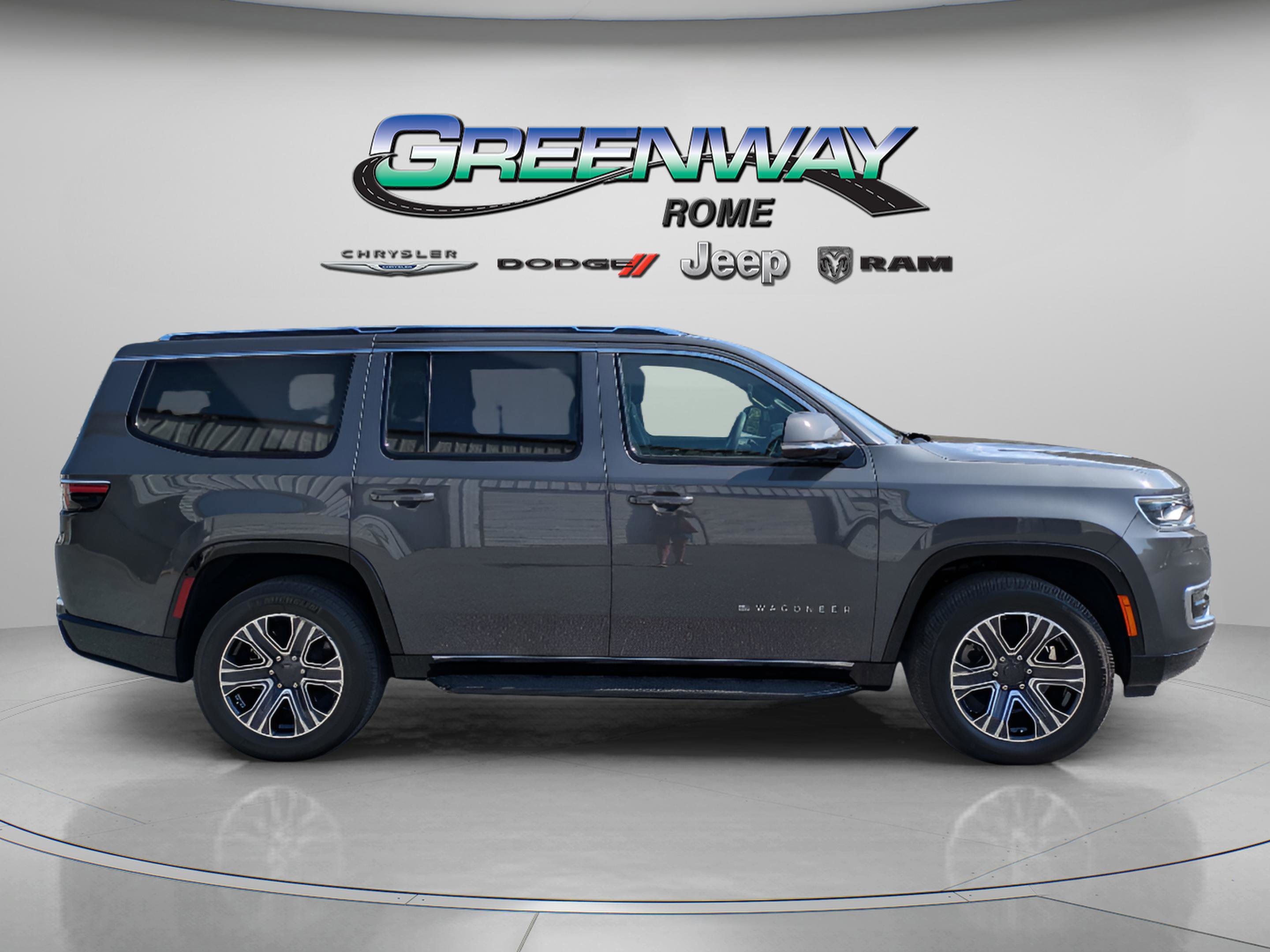 Used 2022 Jeep Wagoneer Series III w/ Rear Seat Video Group 1 AWD/4WD image 7