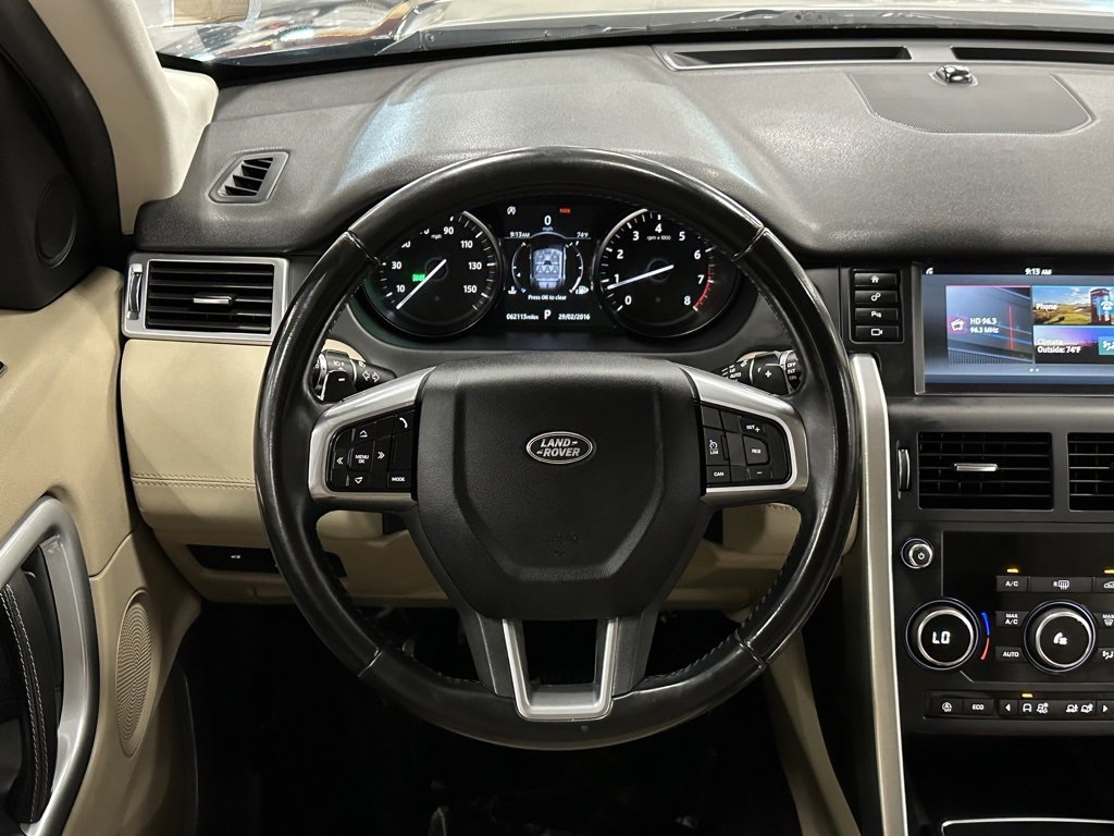 Used 2018 Land Rover Discovery Sport HSE image 25