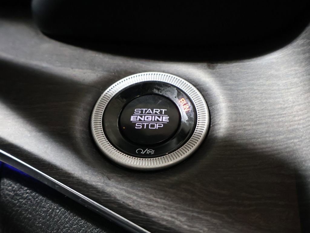 Certified 2024 Jeep Grand Cherokee Overland image 30