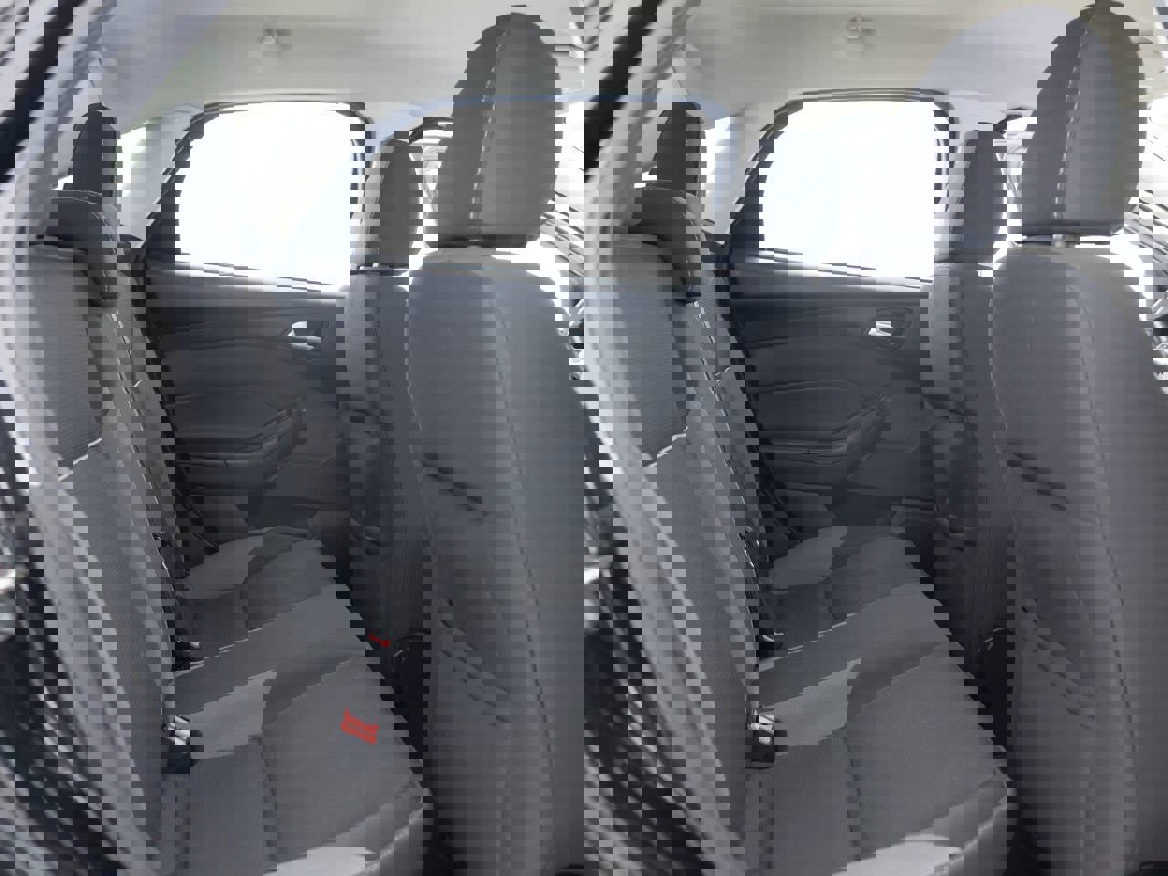 Used 2013 Ford Focus SE image 29