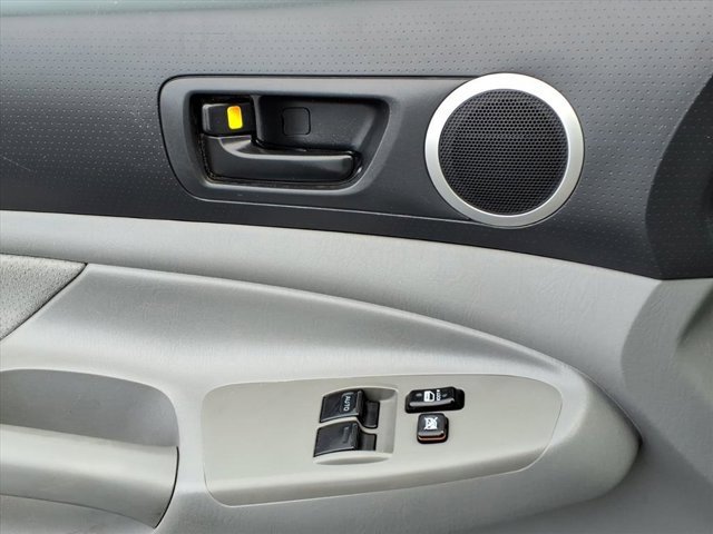 Used 2011 Toyota Tacoma 2WD Access Cab image 23