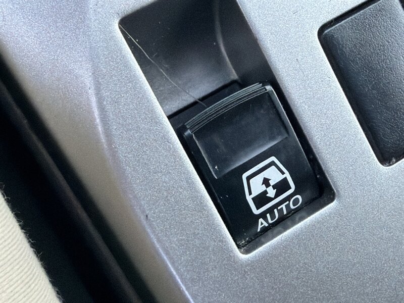 Used 2010 Toyota 4Runner SR5 AWD/4WD image 21