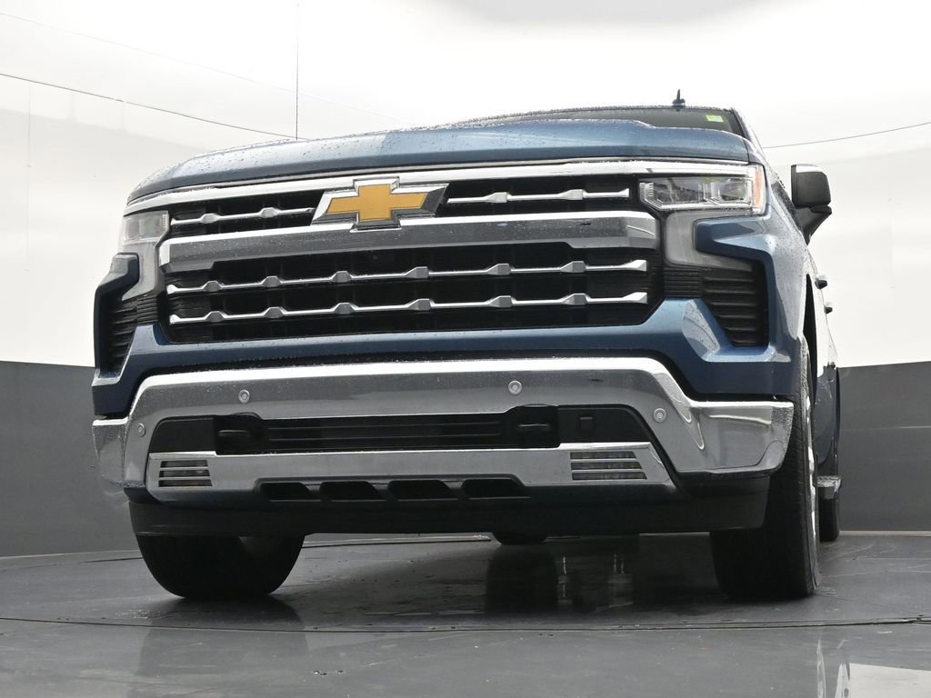 Used 2024 Chevrolet Silverado 1500 LTZ RWD image 32