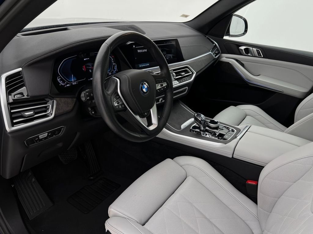 Used 2023 BMW X5 xDrive45e w/ Executive Package image 12