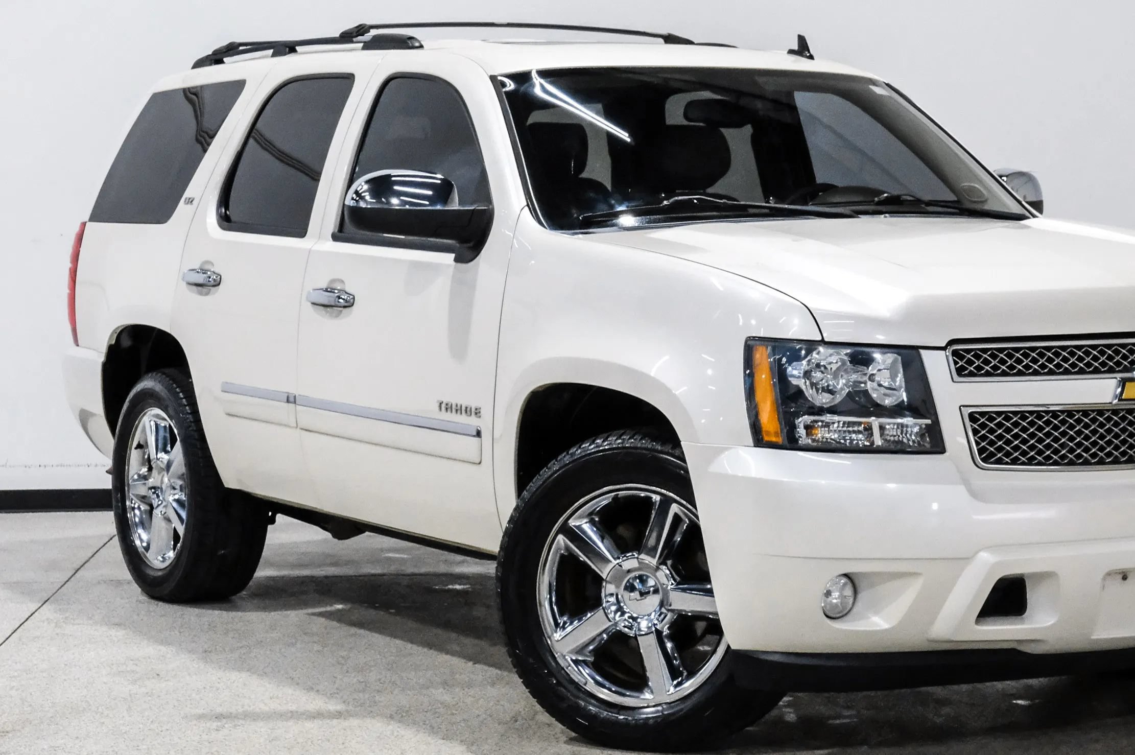 Used 2013 Chevrolet Tahoe LTZ RWD image 12