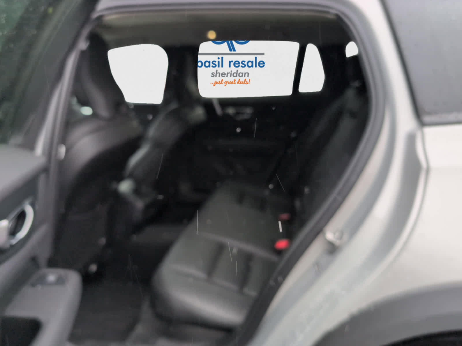 Used 2025 Volvo V60 B5 Cross Country Plus image 16