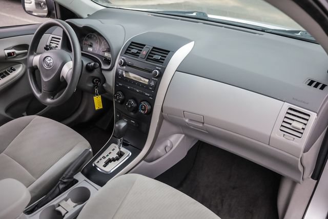 Used 2010 Toyota Corolla LE FWD image 56