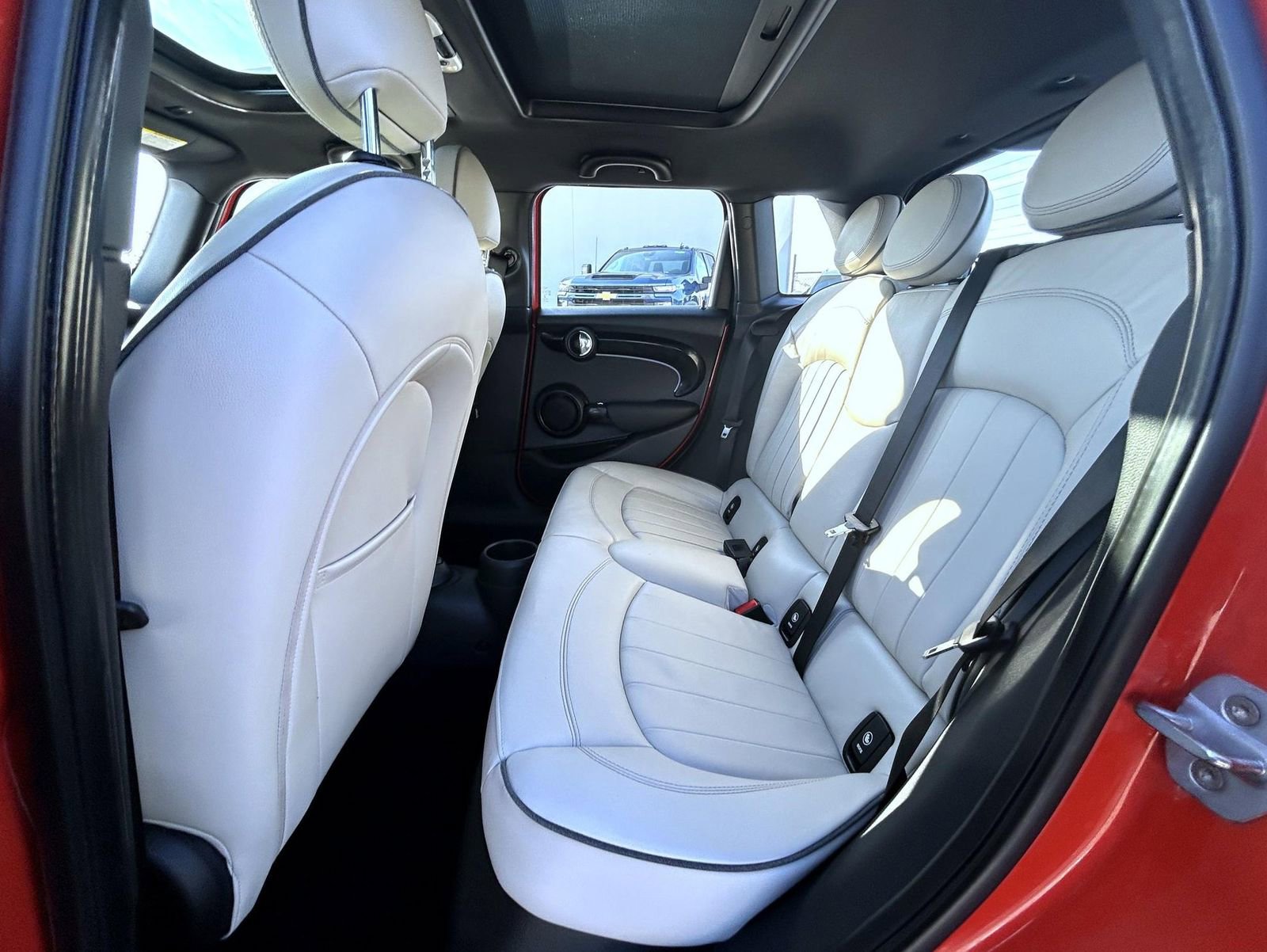 Used 2019 MINI Cooper S w/ Signature Upholstery Package image 19