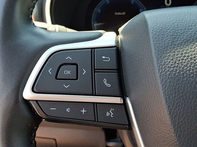 Used 2023 Toyota Highlander Platinum AWD/4WD image 24