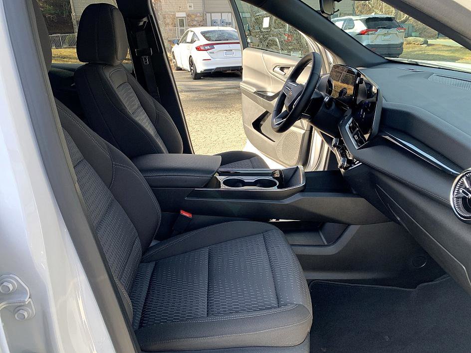 Used 2025 Chevrolet Equinox LT image 20