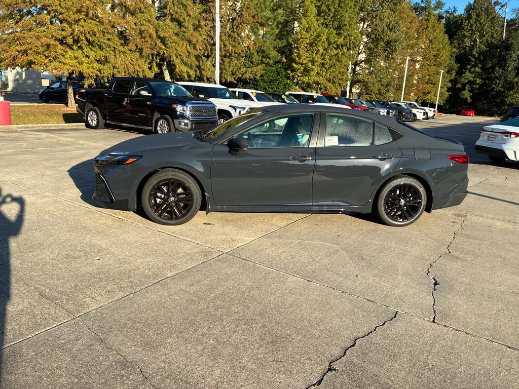 New 2026 Toyota Camry SE image 2