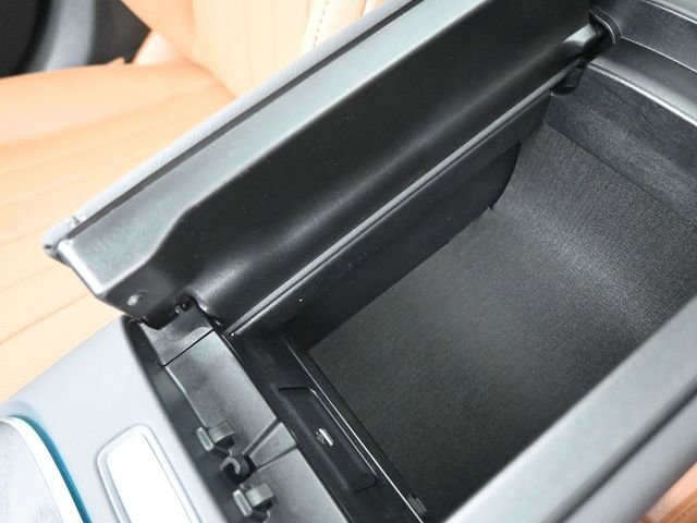 New 2026 Mercedes-Benz E 350 4MATIC Sedan image 4