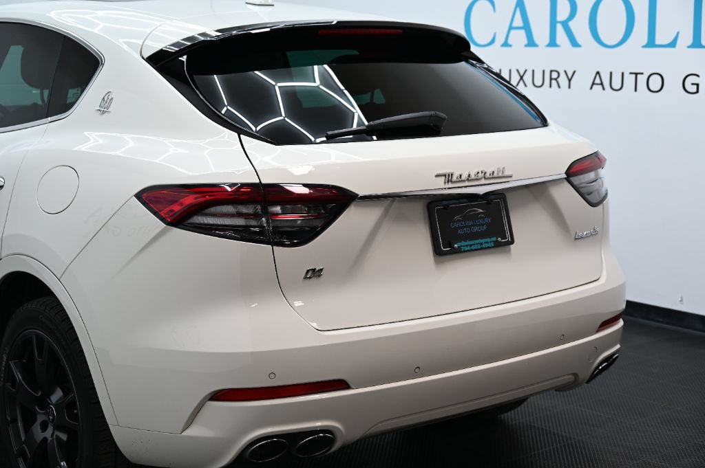Used 2021 Maserati Levante AWD/4WD image 14