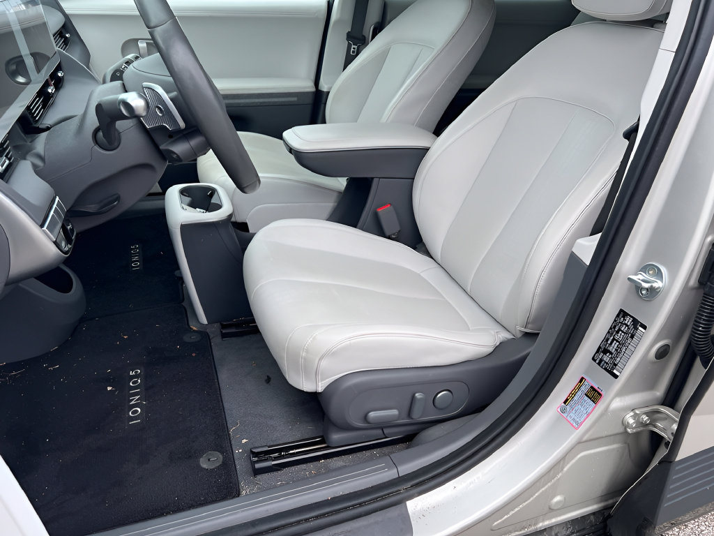 Certified 2023 Hyundai Ioniq 5 SEL w/ Cargo Package AWD/4WD image 19
