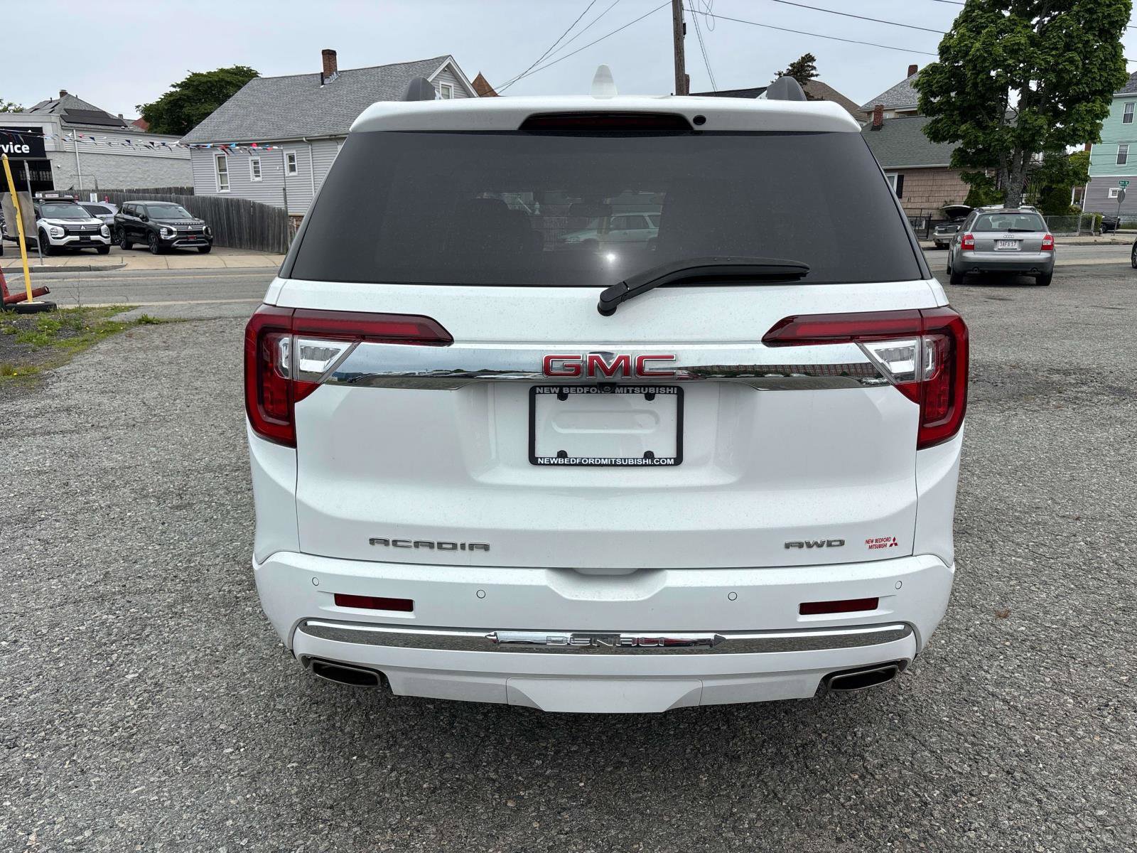 Used 2023 GMC Acadia Denali AWD/4WD image 6