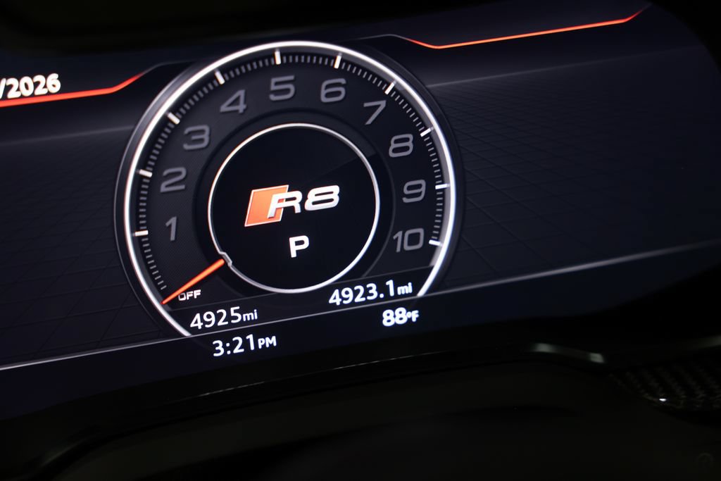 Used 2023 Audi R8 V10 GT RWD image 34