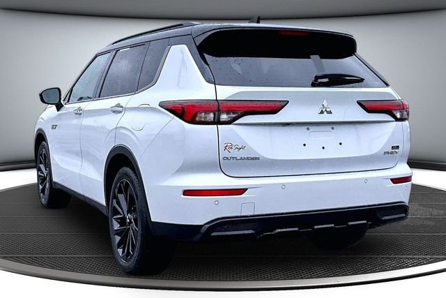 Used 2024 Mitsubishi Outlander SEL Black Edition image 4