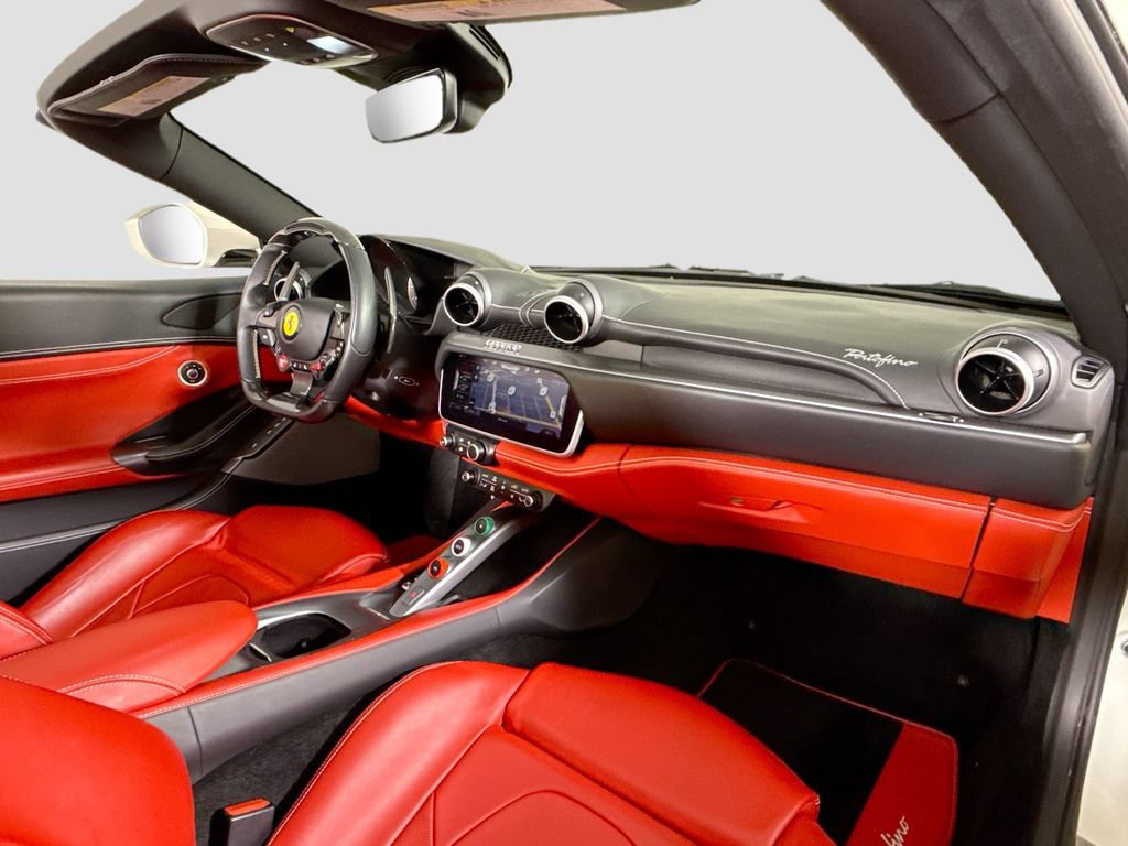 Used 2020 Ferrari Portofino RWD image 23