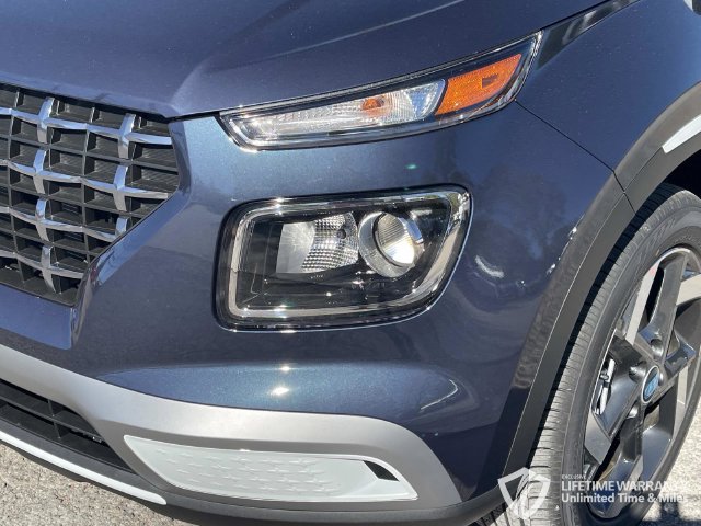 New 2026 Hyundai Venue SEL FWD image 9