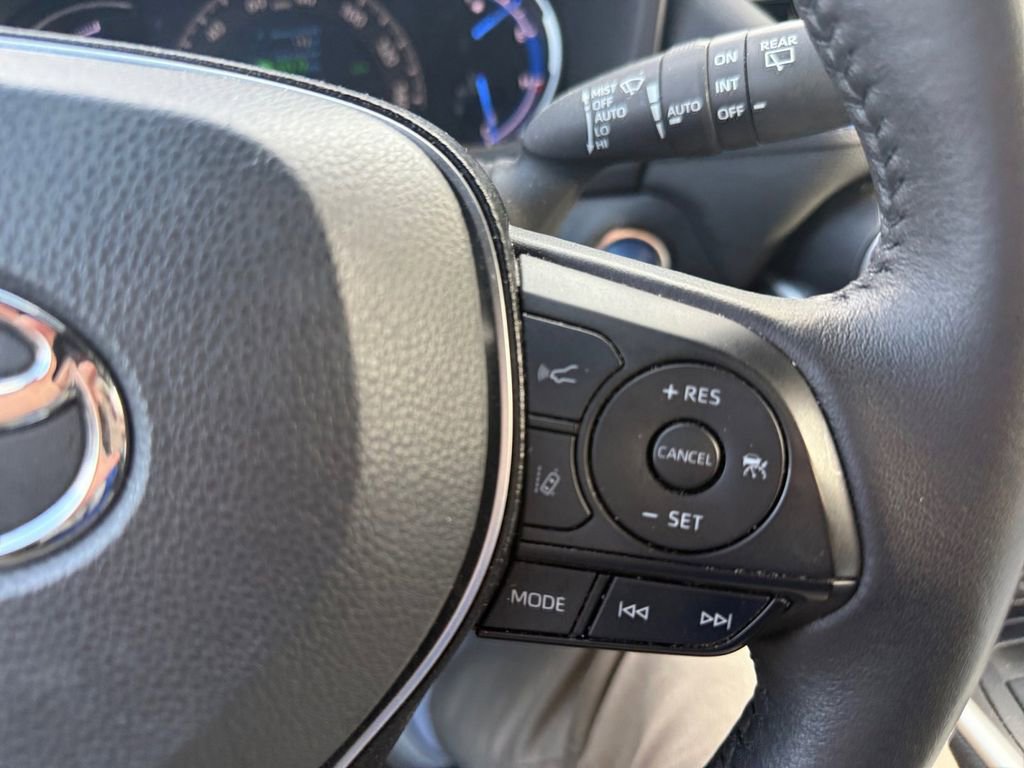 Used 2020 Toyota RAV4 XSE image 26