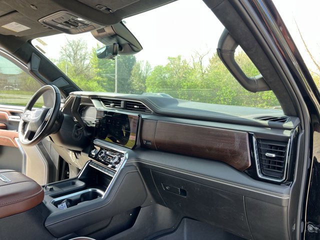 Certified 2025 GMC Sierra 3500 Denali Ultimate AWD/4WD image 30