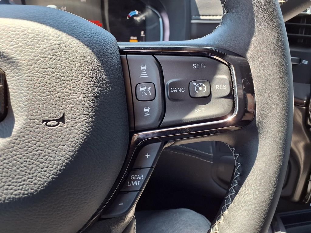 New 2026 RAM 2500 Limited AWD/4WD image 12