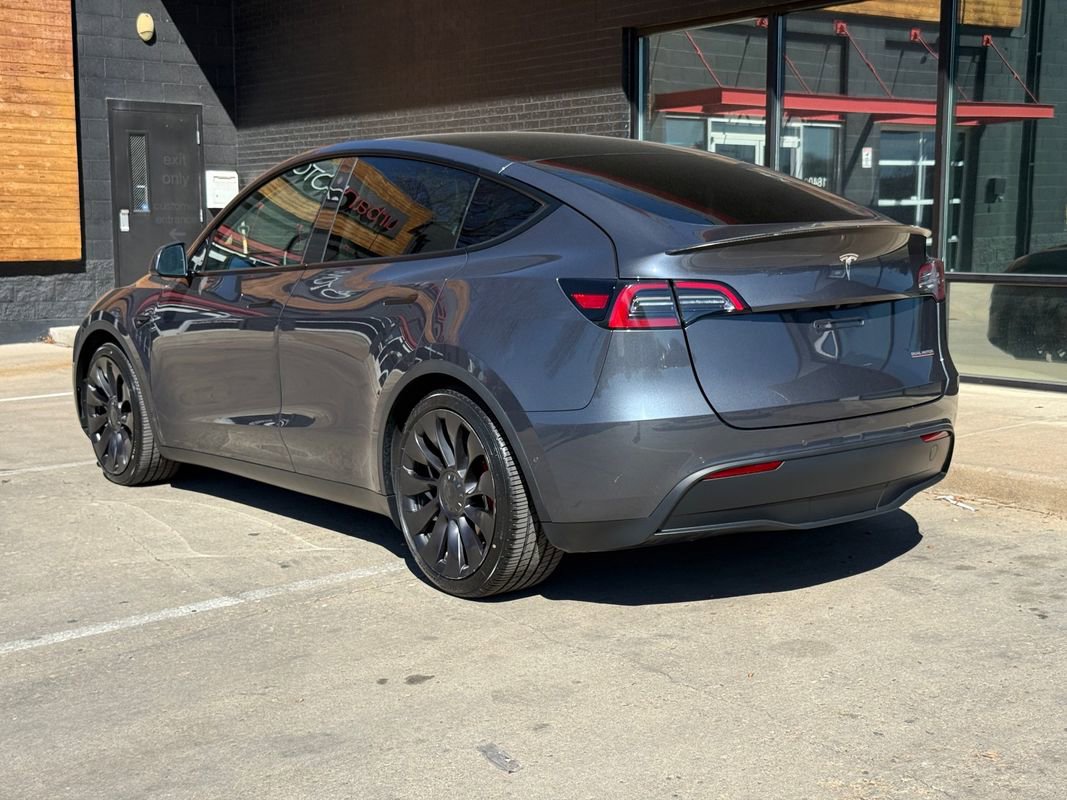 Used 2022 Tesla Model Y Performance image 4