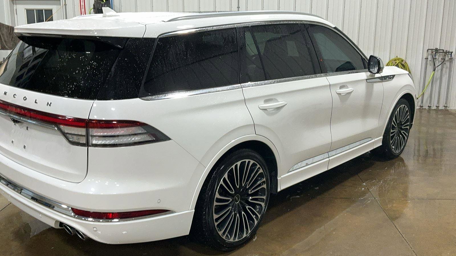 Used 2021 Lincoln Aviator Black Label w/ Dynamic Handling Package image 4