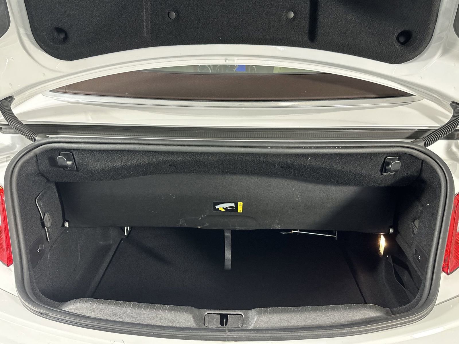 Used 2018 Buick Cascada Premium image 24