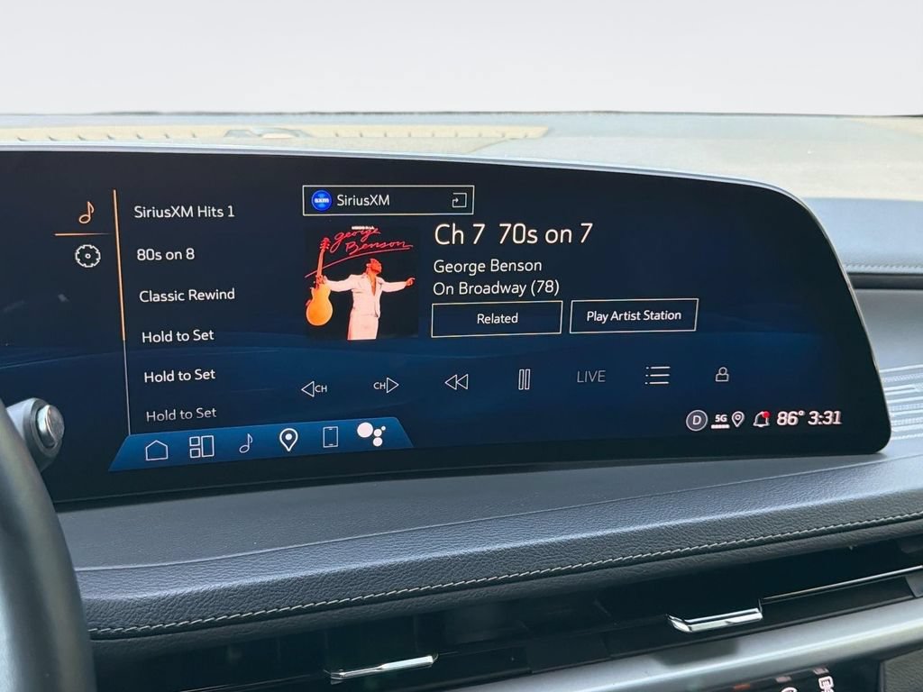 Certified 2024 Cadillac XT4 Premium Luxury AWD/4WD image 14