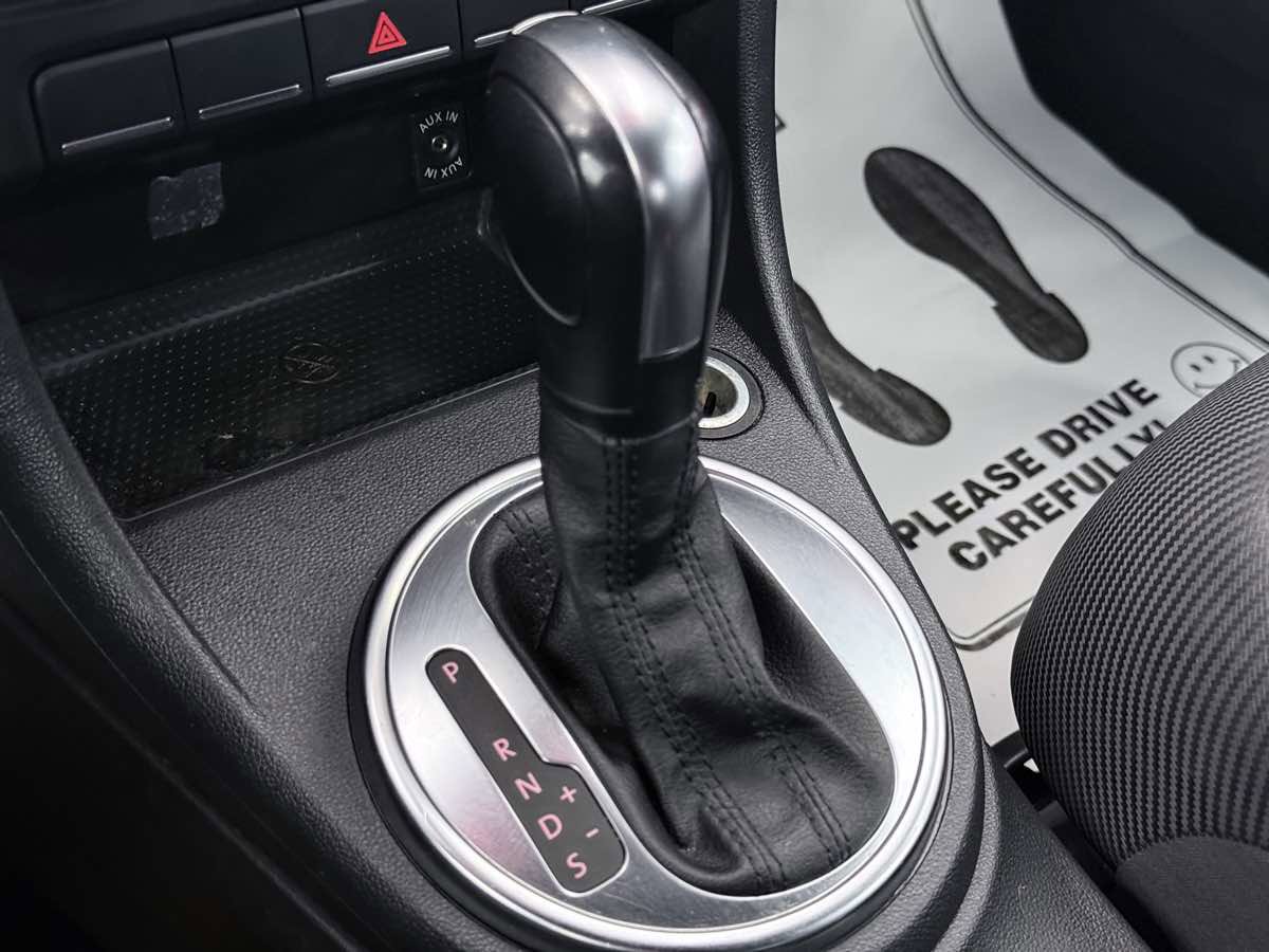 Used 2013 Volkswagen Beetle 2.5 image 49