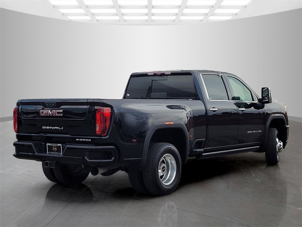 Used 2023 GMC Sierra 3500 Denali w/ Denali Ultimate Package image 4