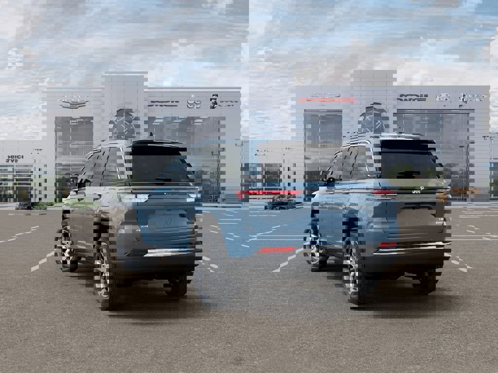 New 2026 Jeep Grand Cherokee Limited image 3