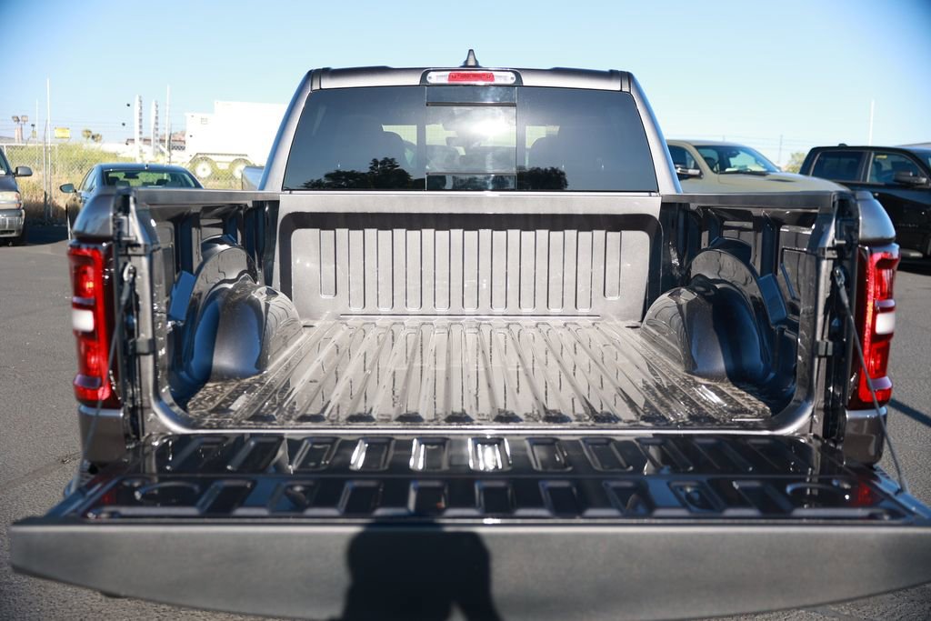 New 2026 RAM 1500 Express RWD image 32