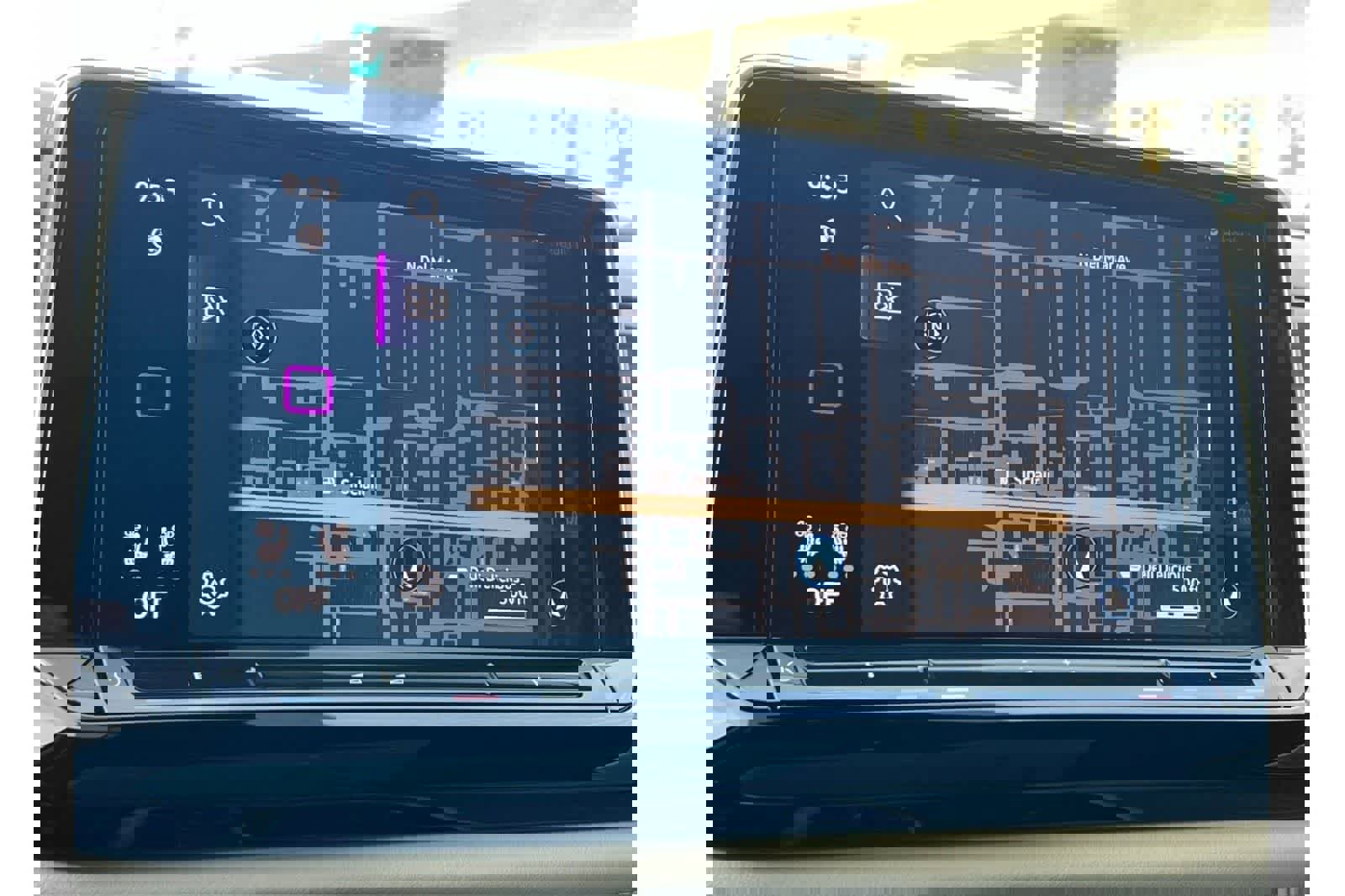 Used 2024 Volkswagen Atlas SEL Premium R-Line image 22