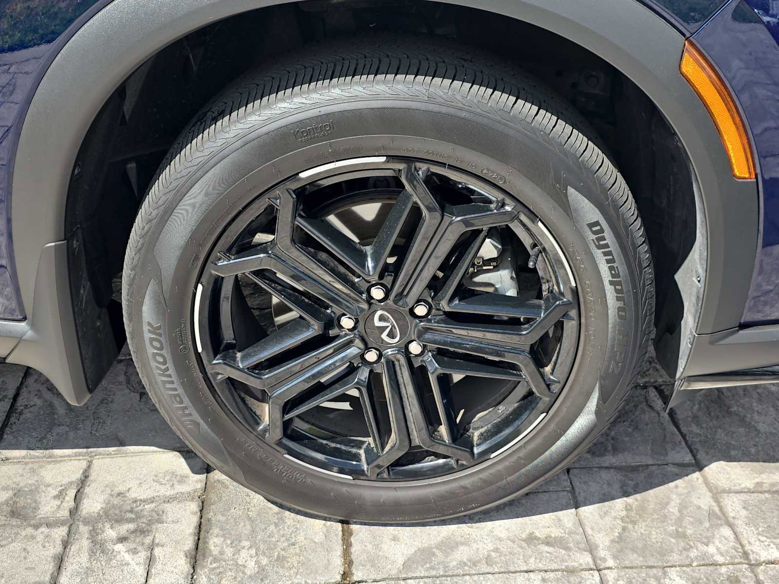 Certified 2026 INFINITI QX60 Sport w/ Dark Cargo Package image 5