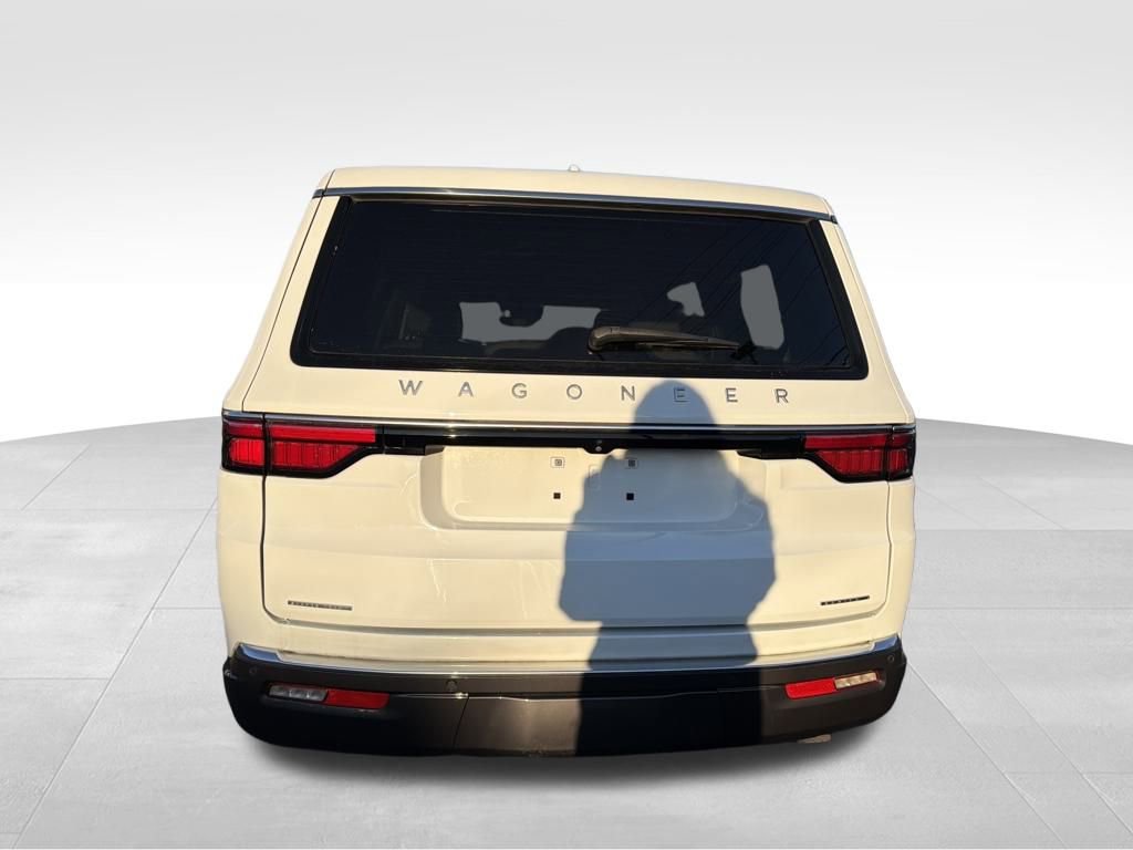 Used 2022 Jeep Wagoneer Series II image 10