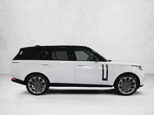 New 2025 Land Rover Range Rover Long Wheelbase SE image 4