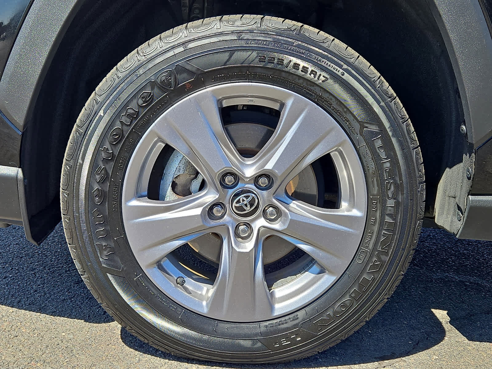 Used 2025 Toyota RAV4 XLE AWD/4WD image 9