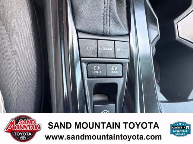 Used 2025 Toyota Camry LE FWD image 17