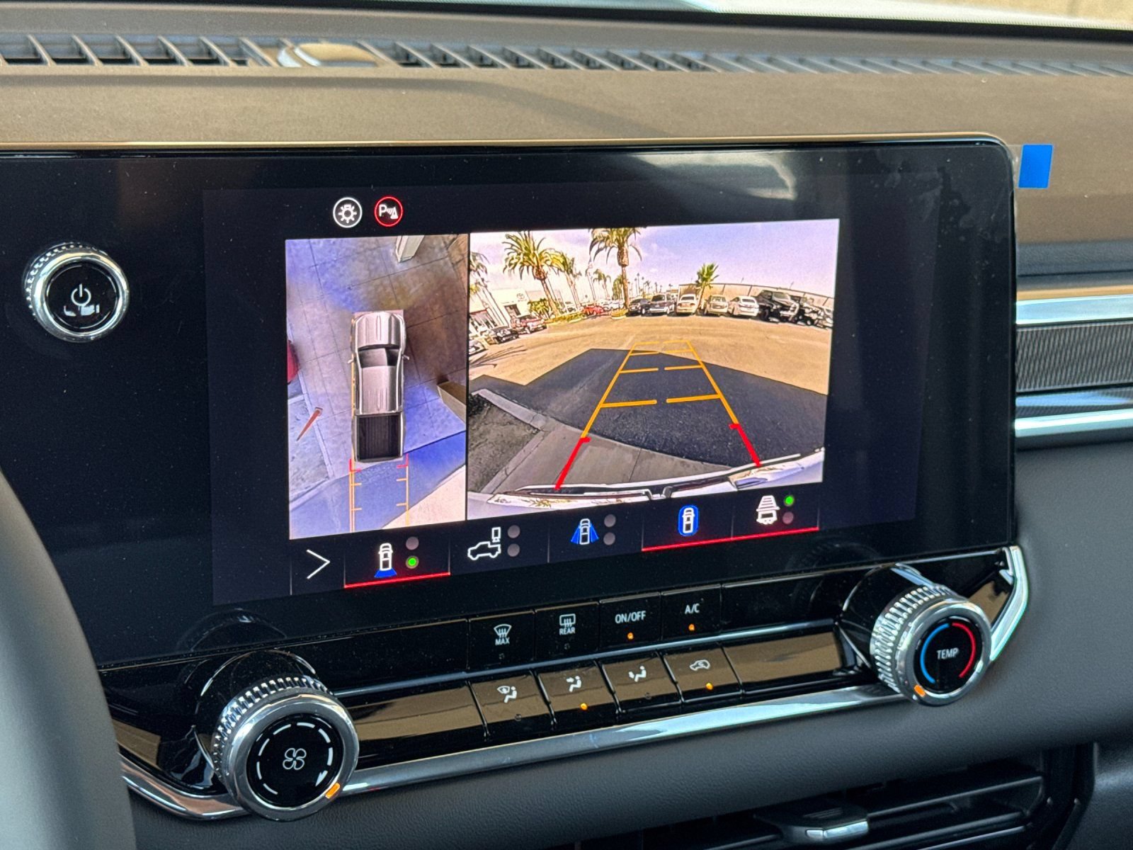 New 2026 GMC Canyon Elevation w/ Technology Package RWD image 18